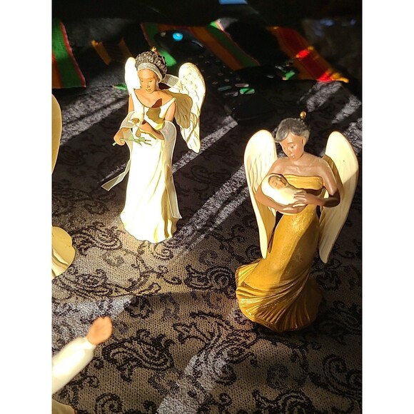 Vintage Hallmark Graceful Angels Ornament Beautiful African American Angel 7pcs - Picture 8 of 14